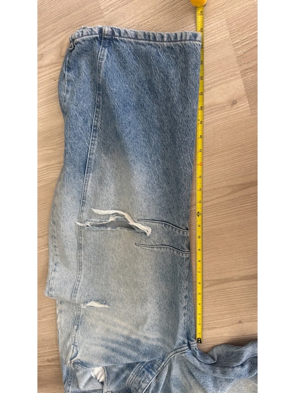 Free People We The Free Good Luck Mid-Rise Barrel Jeans Size 30 Blue distressed